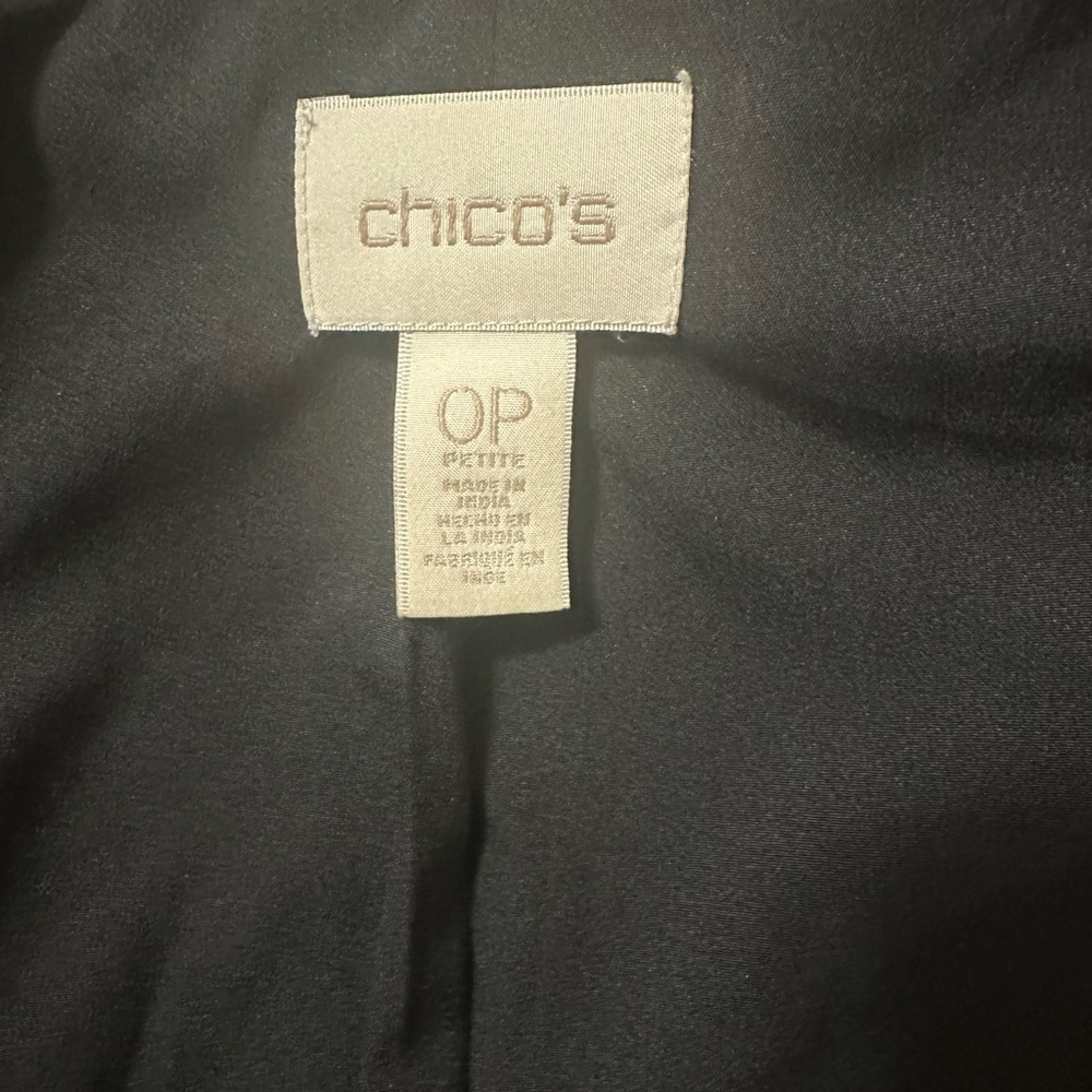 Chico’s Women’s Embroidered floral Eyelet Blazer Size 0 Petite or size 4. - Picture 5 of 6